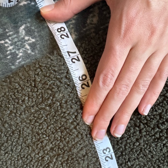 Banana republic soft fuzzy shacket - Picture 7 of 8